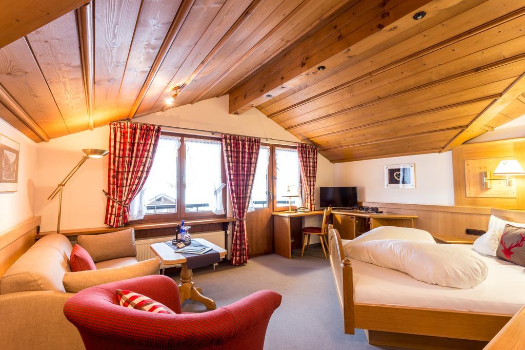 Hotel Bergruh オーベルストドルフ エクステリア 写真